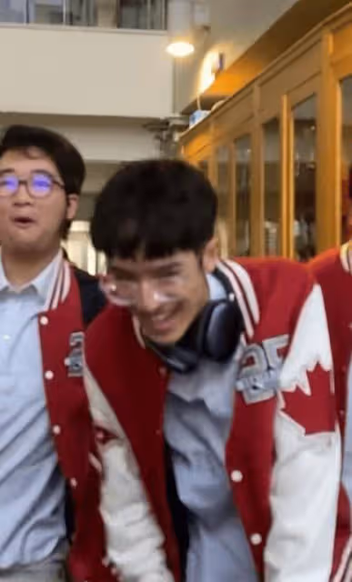 李克勤17歲兒子近照曝光！率先獲頂尖名校提前錄取！興奮慶祝！