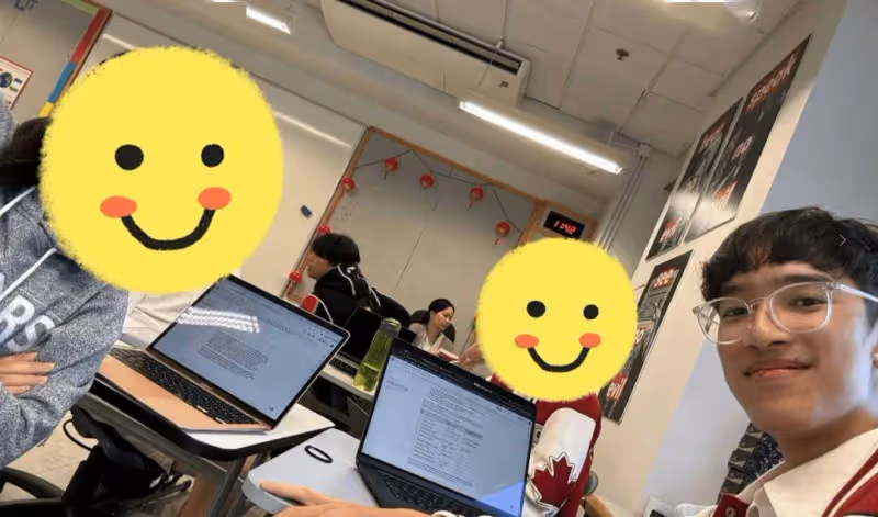 李克勤17歲兒子近照曝光！率先獲頂尖名校提前錄取！興奮慶祝！