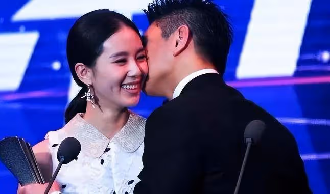曝吳奇隆劉詩詩已離婚!更多細節被扒,才明白吳奇隆前妻沒說謊