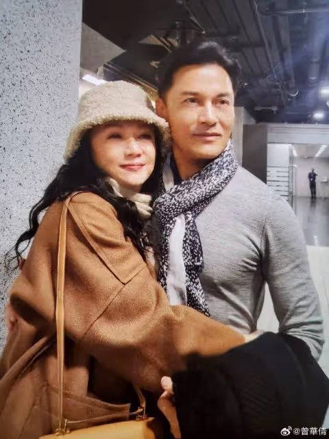 68歲呂良偉與59歲曾華倩同框!《雪山飛狐》回憶殺