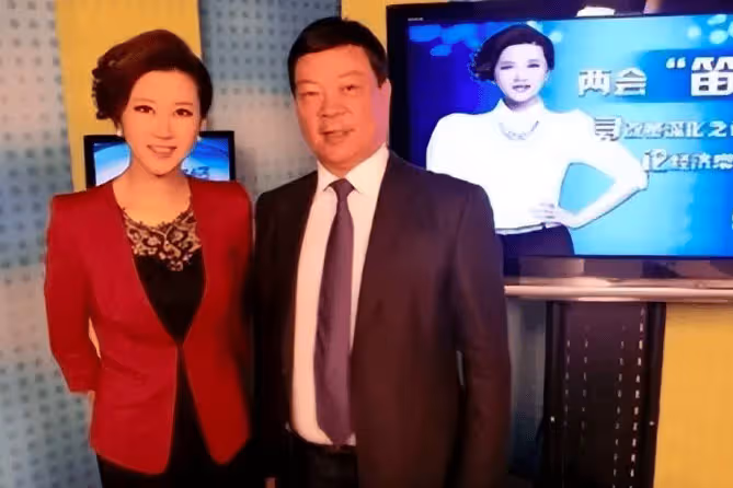 美女主持人周婷:嫁大30歲富豪,生3個孩子,如今與繼子爭奪家產