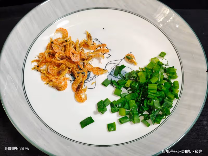 冬天寧可不吃肉,也要再來一碗此湯!經常煮一鍋,湯鮮菜嫩、一口暖到心窩窩,風捲殘雲吃個精光