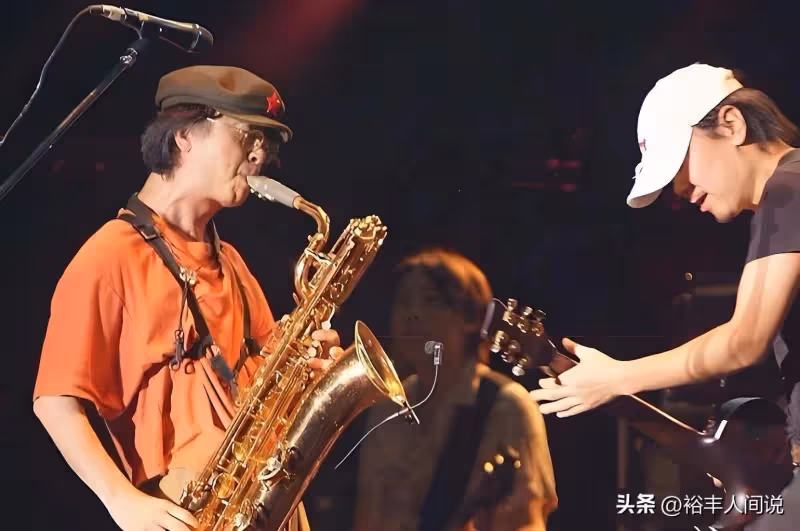 曝崔健樂隊元老劉元去世原因!胰腺癌晚期,常熬夜到六點才睡覺