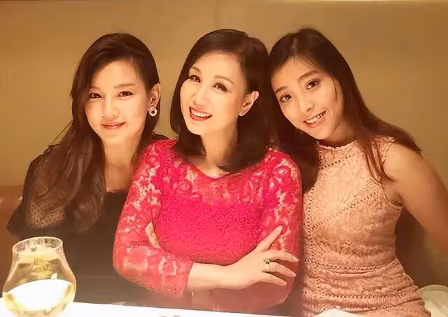 TVB知名戲骨熒幕暫別作熱播,曾一度患癌,經營美甲生意虧損500萬