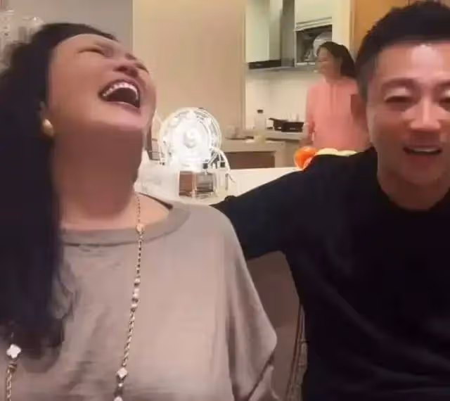 張蘭去看孫子,大S兩天後才讓見!孫子當著張蘭面模仿繼父打碟