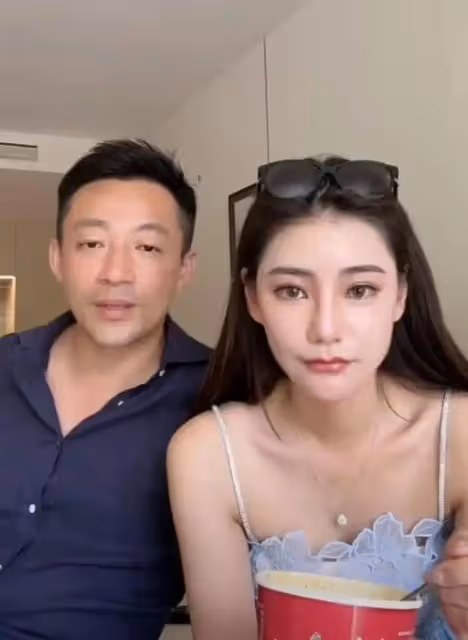 張蘭去看孫子,大S兩天後才讓見!孫子當著張蘭面模仿繼父打碟