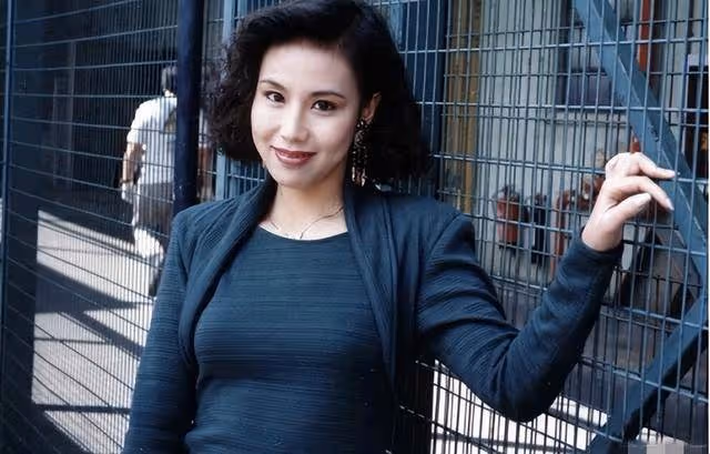 老戲骨爆TVB女藝人對老戲骨爆粗口,態度極其囂張,引髮網民熱議