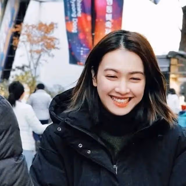 TVB律界港姐一家三口游韓國,老公寵妻獲贊,堪稱人生贏家
