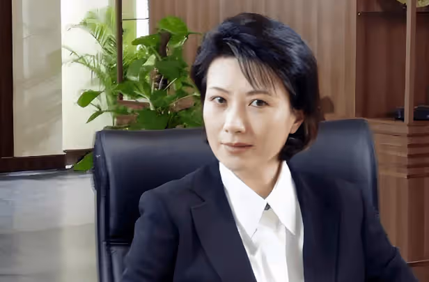 「國家一級演員」,身材傲人長相佳至今零緋聞,61歲孑然一身