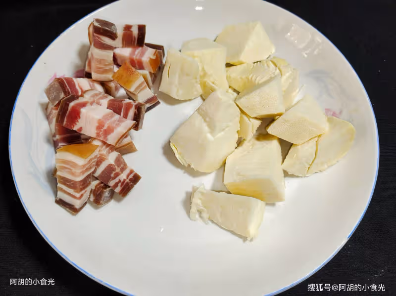 雞湯、魚湯都不如這湯!天冷經常煲一鍋,一口喚醒味蕾、鮮到直跳腳,無法拒絕的好味道