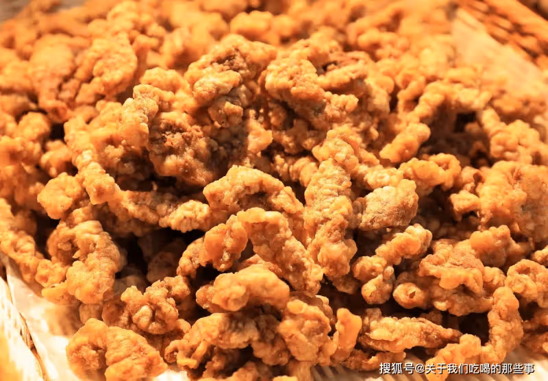 炸酥肉怎麼做不回軟?牢記4個竅門,酥肉涼了都酥脆,誰做誰成功