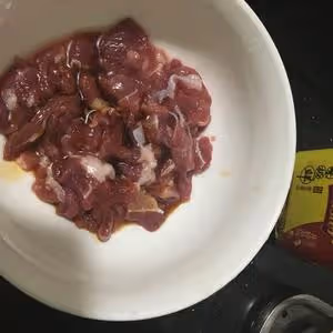 炒滑嫩腌肉法