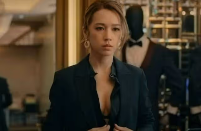 低調！TVB是非女星坐地鐵被偶遇，初出道常與已婚富豪傳緋聞