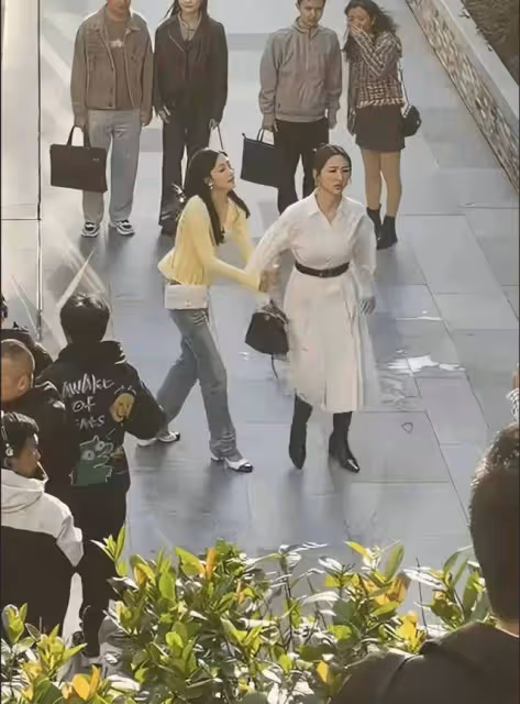 高海寧新劇開拍,街頭與TVB小花發生爭執,演技真實險被誤會