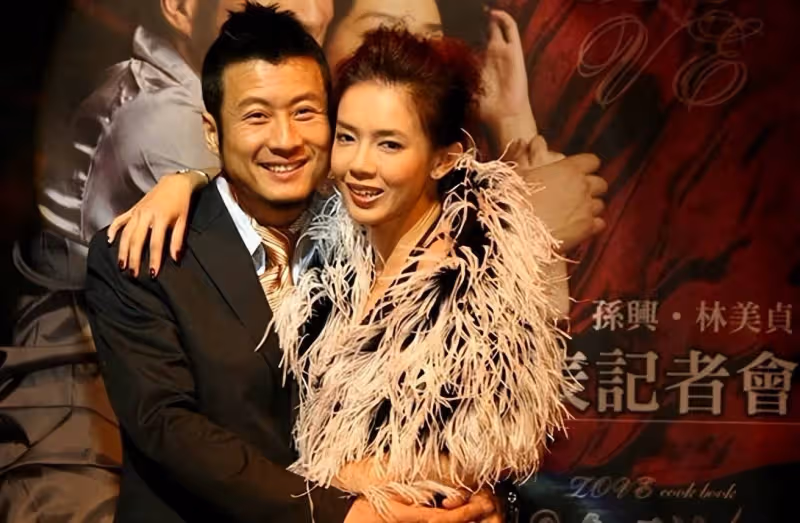61歲孫興宣布與前妻三度復合,同居1年舊情復燃,獲富婆女友成全