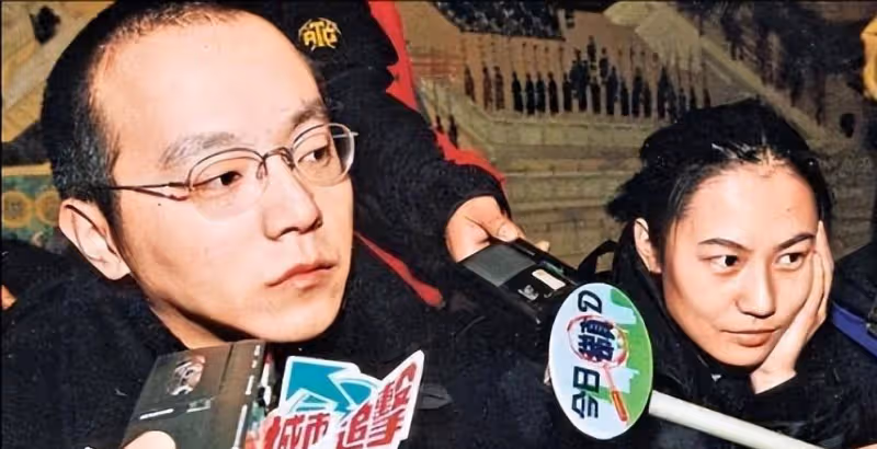 竇靖童:我媽錢多到用不完,但窮苦潦倒的爸爸,卻成我如今的心病