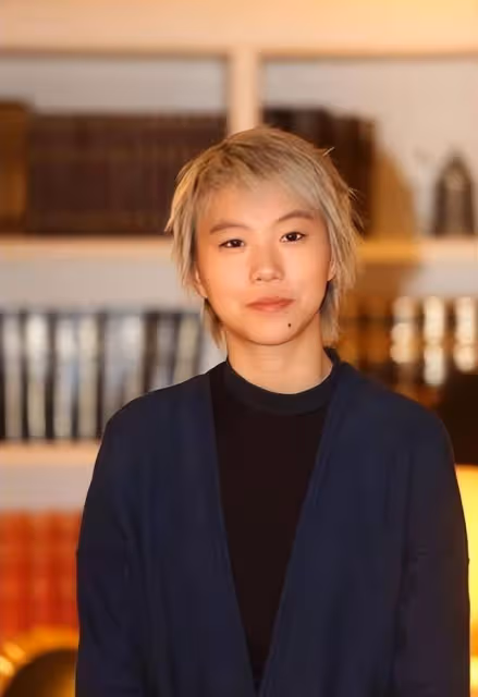 竇靖童:我媽錢多到用不完,但窮苦潦倒的爸爸,卻成我如今的心病