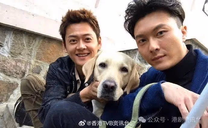 TVB當紅小生蓮塘口岸被捕獲親民合照!臉上兩變化惹整容疑雲引網民爭論