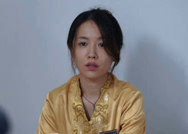 《我是刑警》「按摩女」火了:戲裡膀大腰圓,戲外堪稱人間絕色