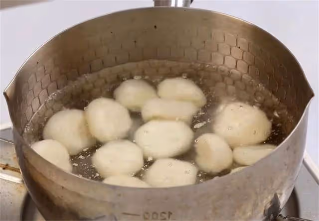 五星級酒店涼拌小甜品,百香果汁拌馬蹄,製作方法分享給大家