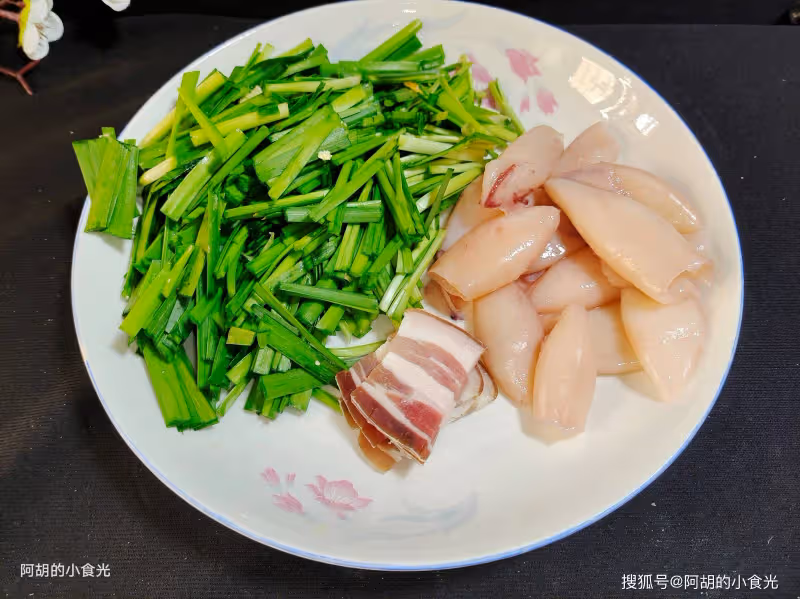 天冷就是喜歡做這個菜,上桌就被搶光!經常燉一鍋,吃著暖和又解饞、超下飯,一鍋下肚不怕冷