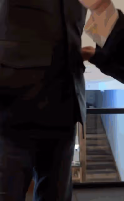 離譜！徐嬌勸阻勿室內抽菸，反被惡男搶手機扔菸頭！警方回應網傻眼