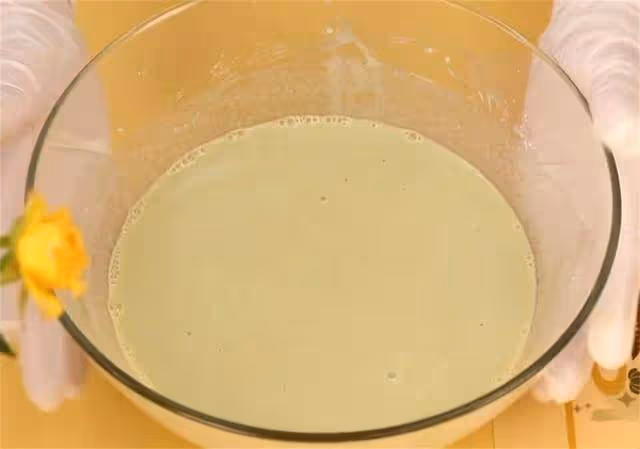 滿屋飄香的斑斕奶酪夾心缽仔糕,色香味俱全,好看又好吃