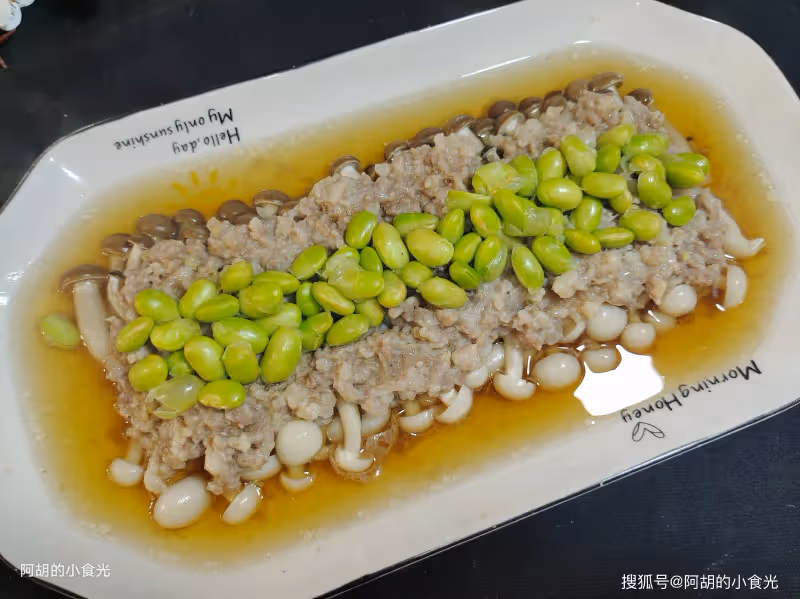 冬天一定要讓孩子吃這蒸菜,上桌就吃個精光!有肉有豆有菌菇、營養不油膩,鮮美好做舒服過寒冬