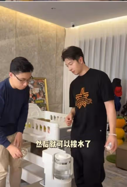 女兒下月出世!40歲前TVB男星請專家學沖奶,雙喜臨門難掩好心情