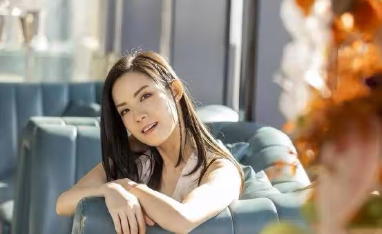 TVB藝人因新劇被稱為「癲婆接班人」,曾被前輩質疑沒資格演戲