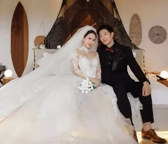 TVB男星為迎接寶寶到來,請專家現場教沖奶粉,太太二婚身家過億