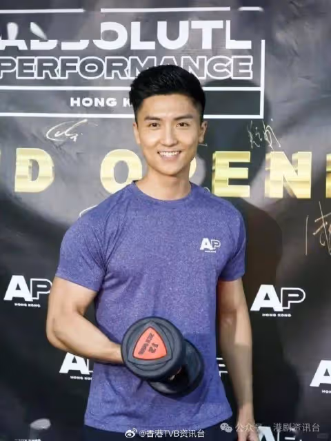 前港男冠軍離巢3年重返TVB!外形健碩受性格所累阻礙星途