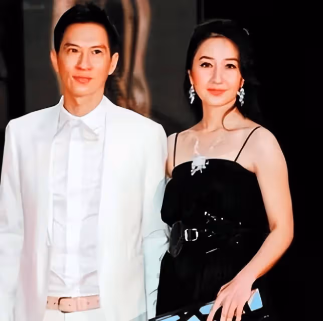 出生富貴的關詠荷,為何嫁窮小子「張家輝,還甘心做煮飯婆」