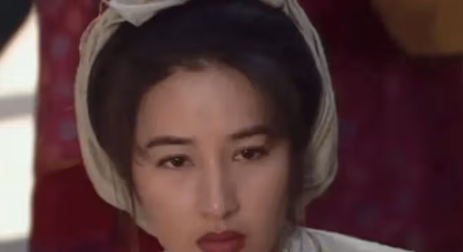 出生富貴的關詠荷,為何嫁窮小子「張家輝,還甘心做煮飯婆」