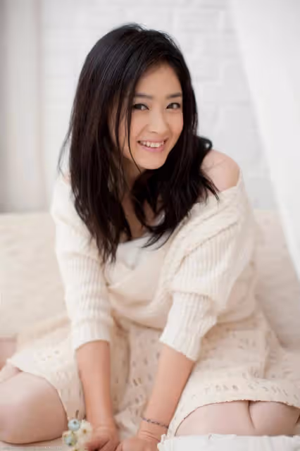 41歲蔣欣瘦20斤驚艷亮相！膚白貌美身材曼妙性感撩人