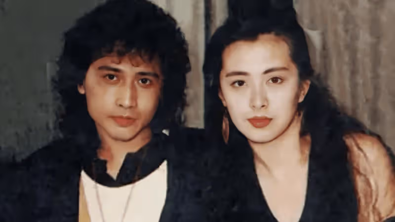 57歲王祖賢曬聖誕自拍臉部僵硬!亞洲第一美女曾最愛齊秦