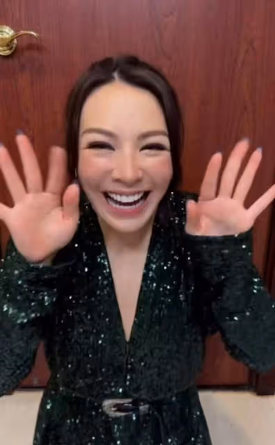 曬豐滿上圍!TVB小花歐洲游真空上陣,曾與破產男友分手遭謾罵