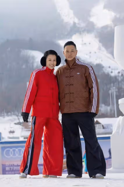 TVB視後一家五口內地度假！現身吉林雪場，兩個兒子共用一張臉