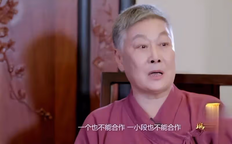 三次獲得「梅花獎」,47歲再婚嫁年邁恩師,70多歲依然聲音洪亮