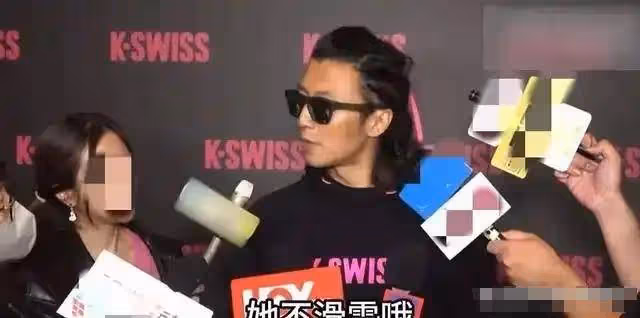 謝霆鋒全家日本過聖誕節,繼父也在王菲缺席,倆兒子跟爸爸一樣高