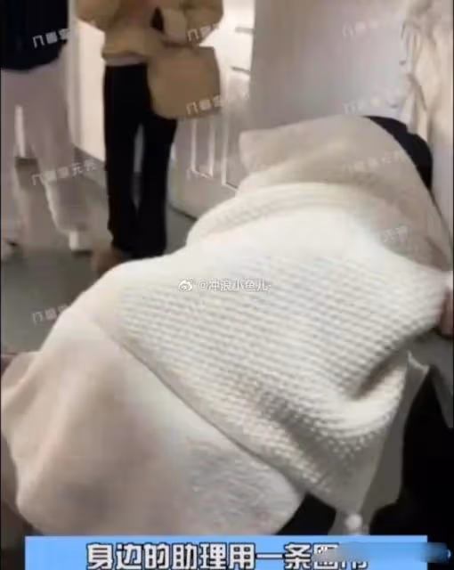 病情被曝光！趙露思送醫就診畫面曝光，說不了話走不了路
