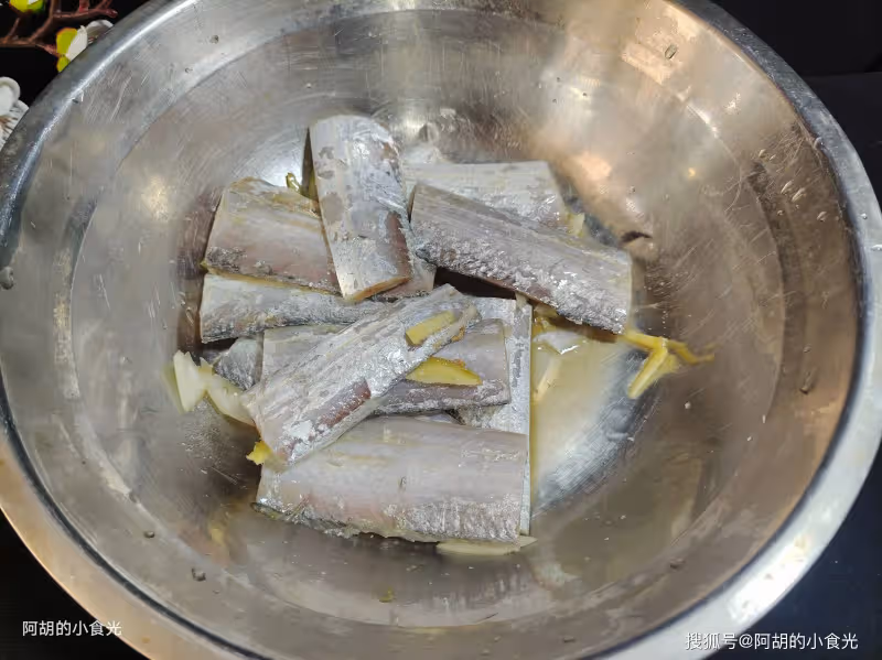 冬天裡接地氣的神仙菜,遇到使勁吃!照這樣燉一鍋,有葷有素、鮮潤無敵,一碗下肚全身都暖