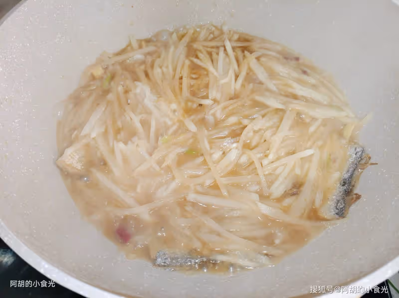 冬天裡接地氣的神仙菜,遇到使勁吃!照這樣燉一鍋,有葷有素、鮮潤無敵,一碗下肚全身都暖