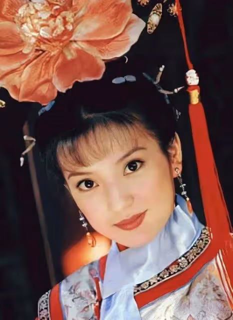 趙薇宣布離婚:黃有龍的事跟我無關!前夫被追債7.5億