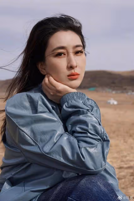 43歲馬蘇首次回應「從巔峰墜落」:只要不下桌,就總能吃上飯