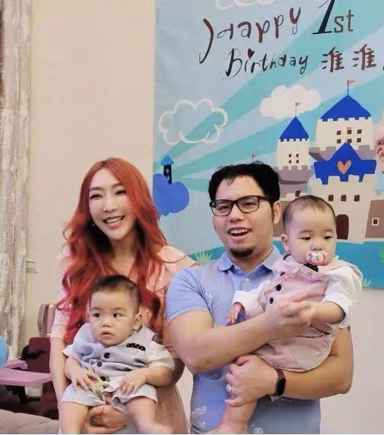 被質疑爆隱私!資生堂千金曬哺乳寫真,再度誕雙胞胎成5孩之母