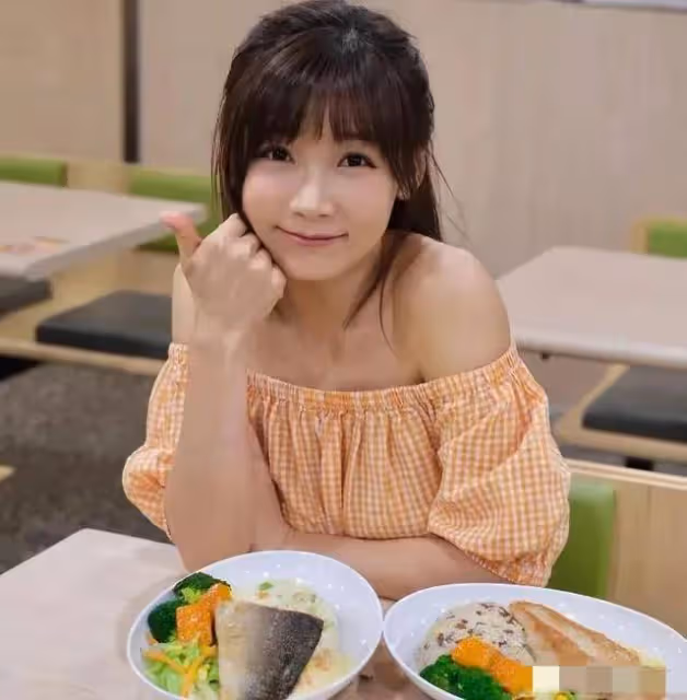 落選港姐與閨蜜拍美照秀長腿,出國學做麵包準備學唐詩詠當老闆