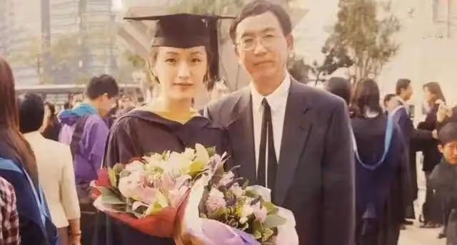 恭喜!TVB前港姐自曝女兒考入港大,嫁圈外富商閃離無意再婚