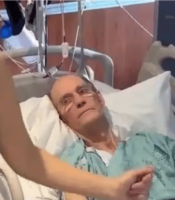 85歲富豪住院,22歲網紅女友病床前興奮熱舞:遺囑寫了自己名字