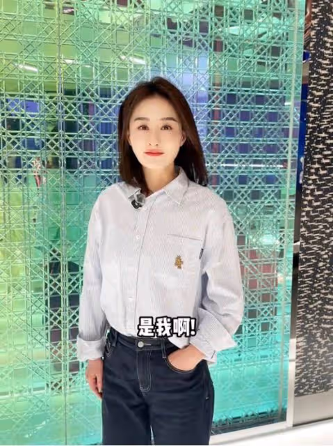 50歲陳德容曝新照,保養得宜依然似少女,童話式婚姻卻離婚收場